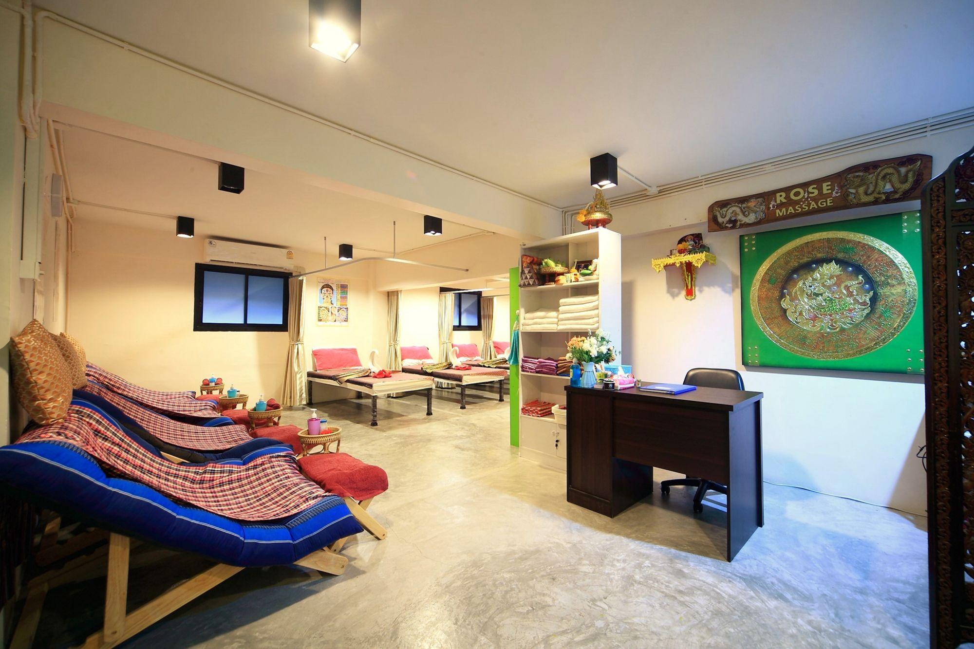 Spa Tuk Tuk Hostel