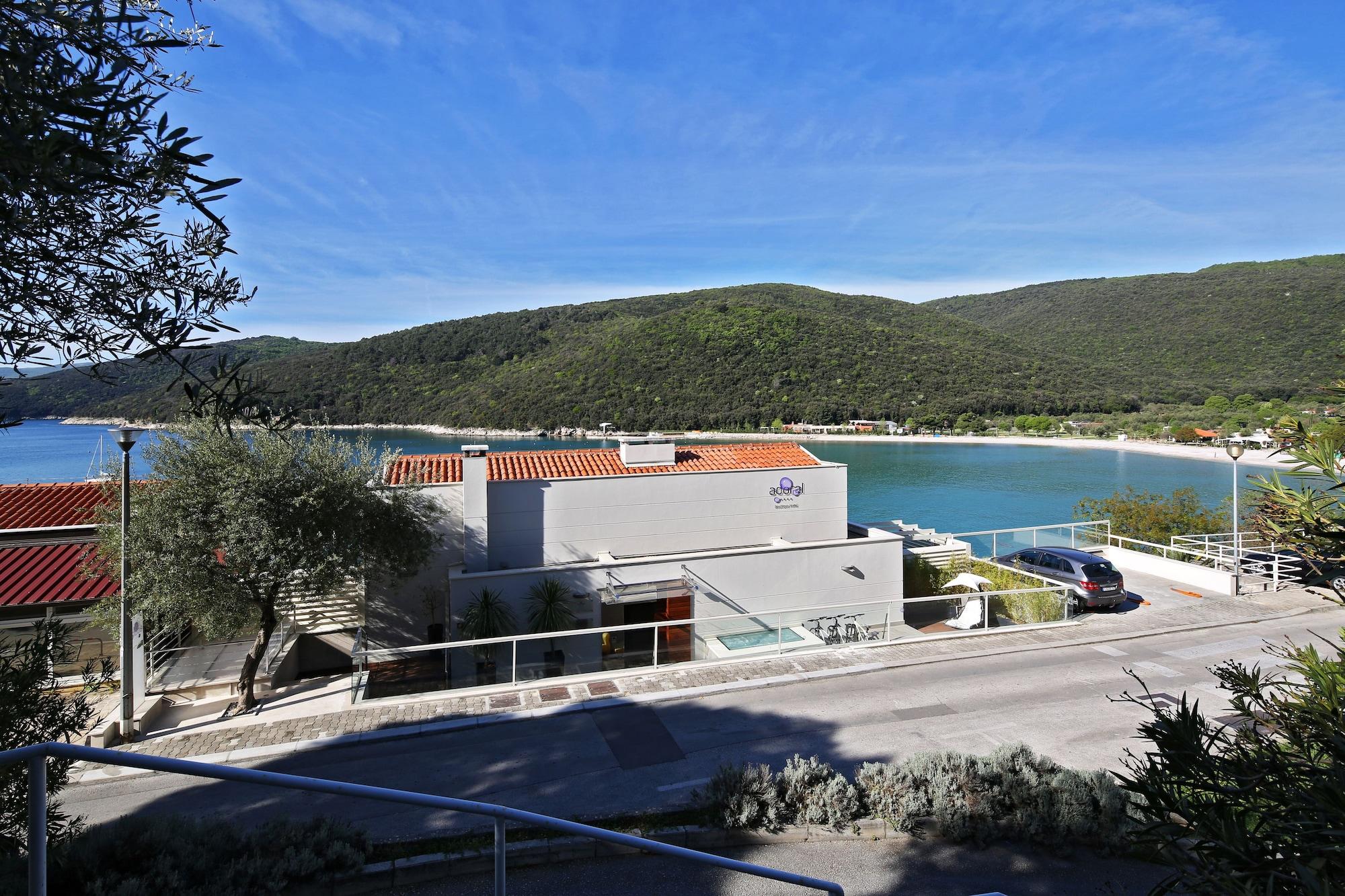 Vista Lobby Adoral Boutique Hotel