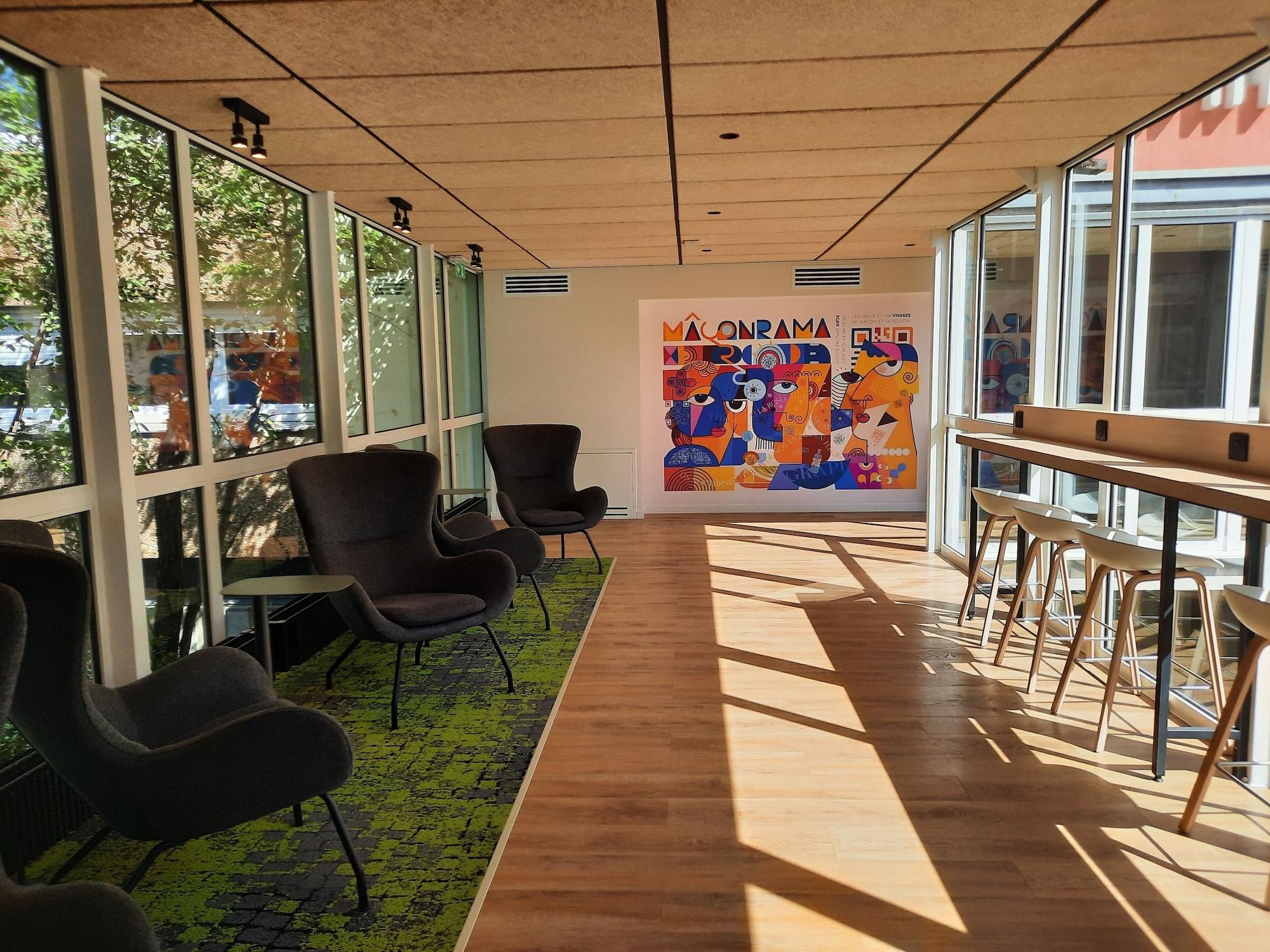 Vista Lobby Cit'Hotel Escatel