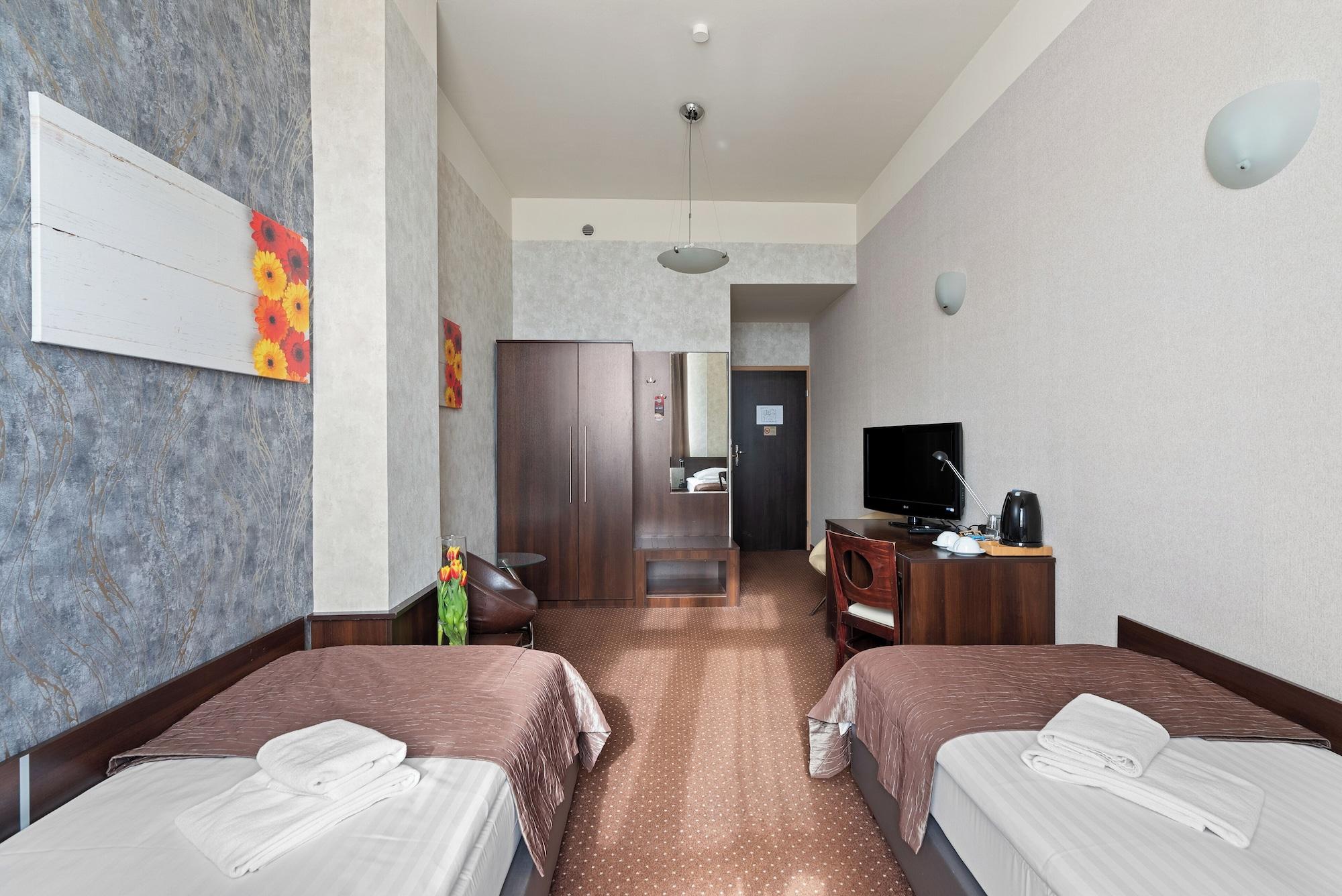 Habitación Hotel Diament Economy Gliwice