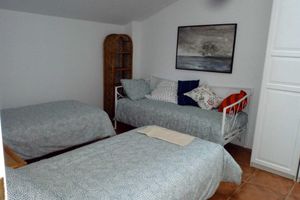 Alquiler Vacacional - Villa con Piscina Cerca de Noja