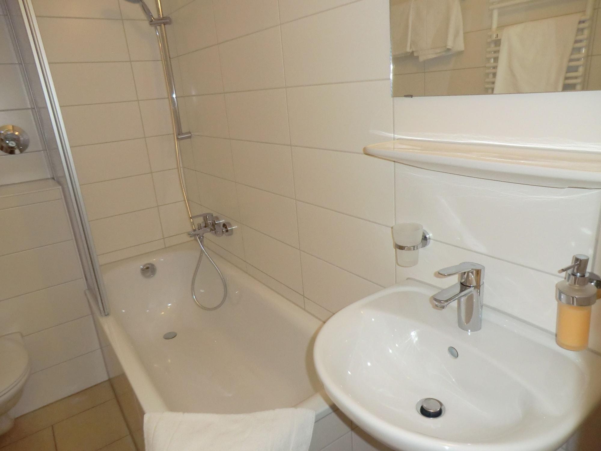 Equipamiento de Habitación Hotel Pension Haydn