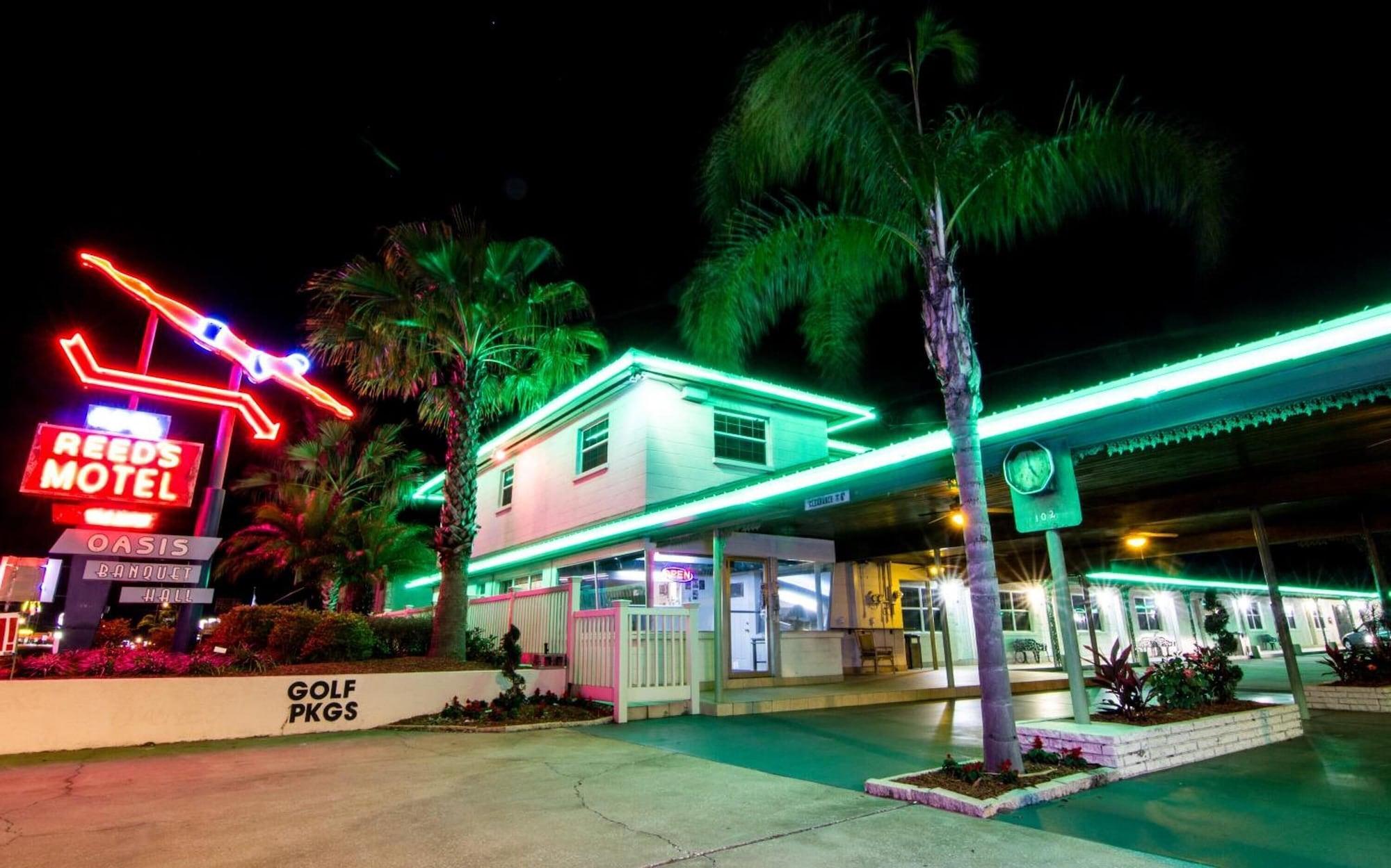 Vista Exterior Budget Inn Of Avon Park
