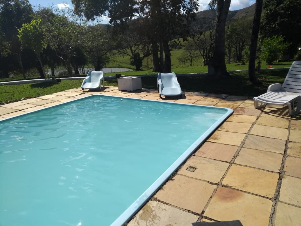 Vista Piscina Pousada Monte Alegre