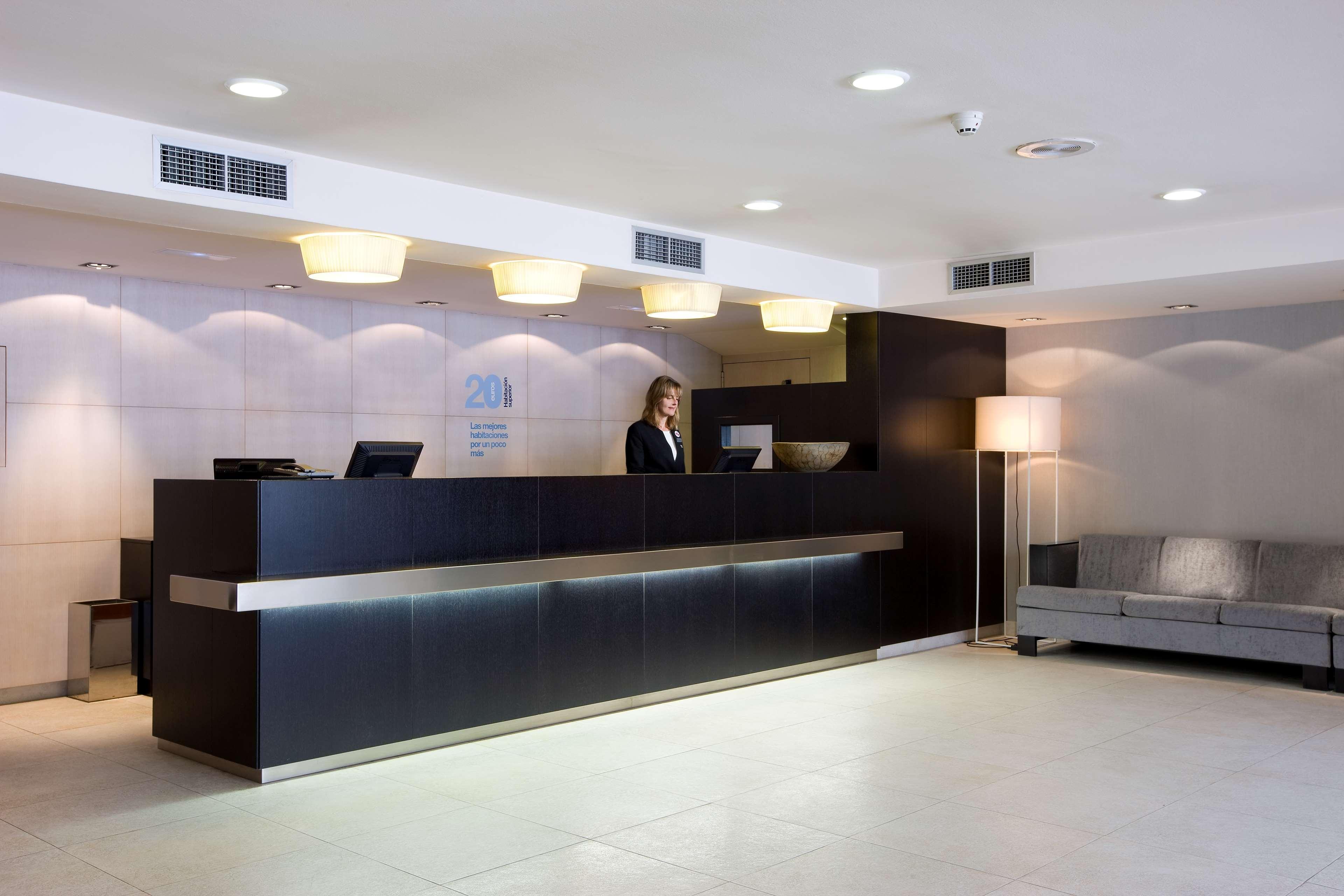 Vista Lobby NH Lleida Pirineos
