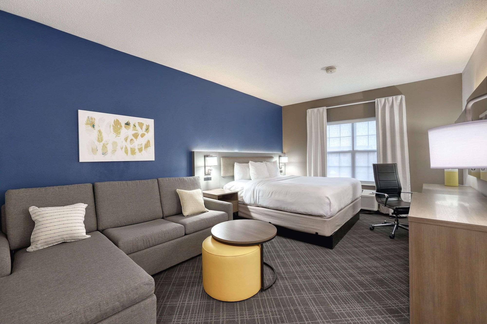 Habitación Comfort Suites Milwaukee Airport