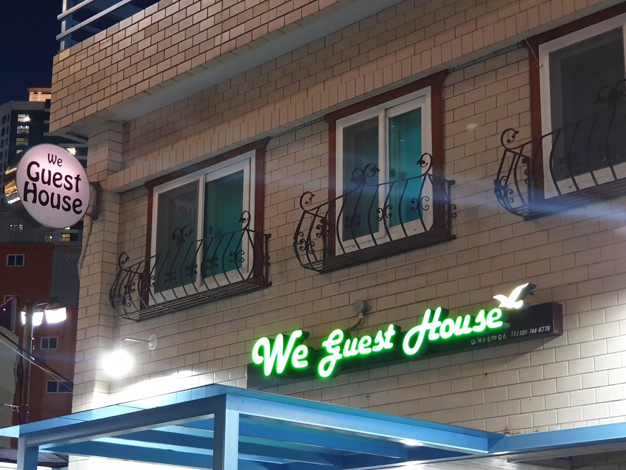 Varios We Guest House - Hostel