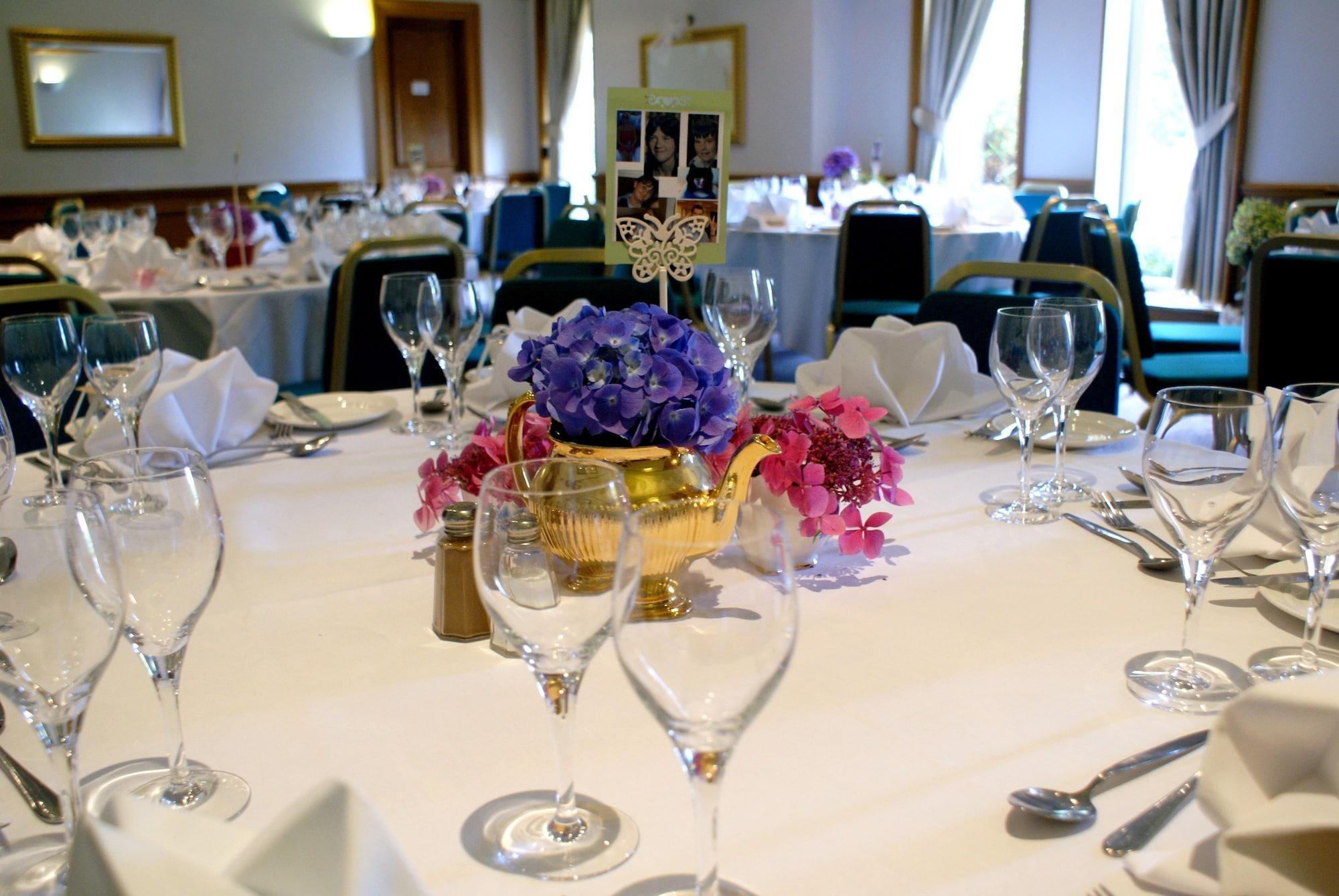 Vista Lobby Holiday Inn Maidstone-Sevenoaks by IHG