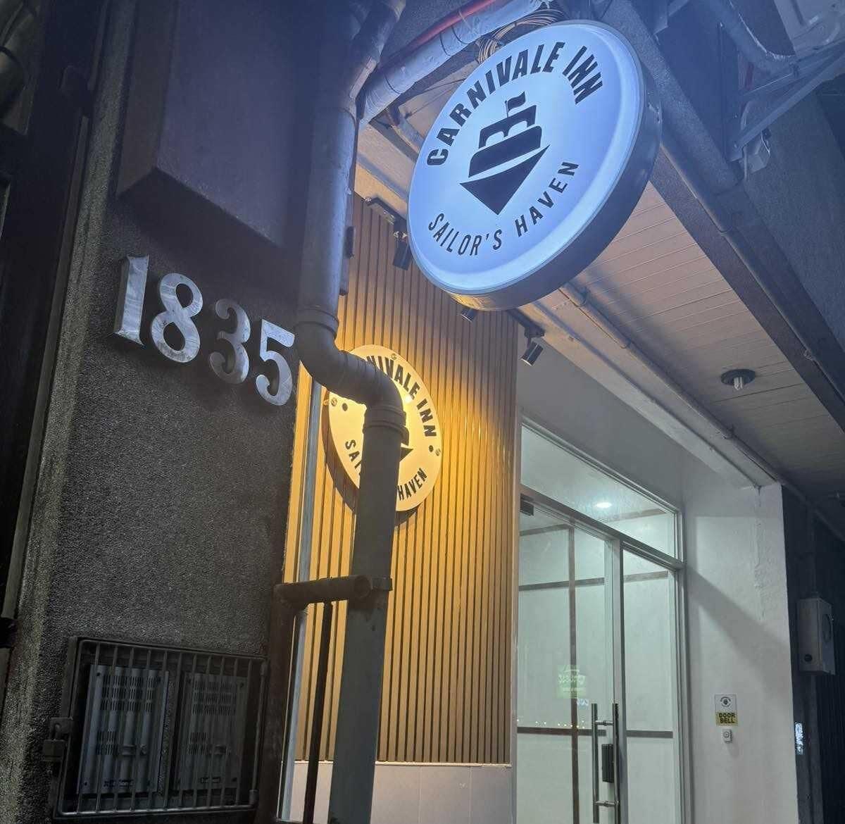 Vista Exterior OYO 1155 Carnivale Inn