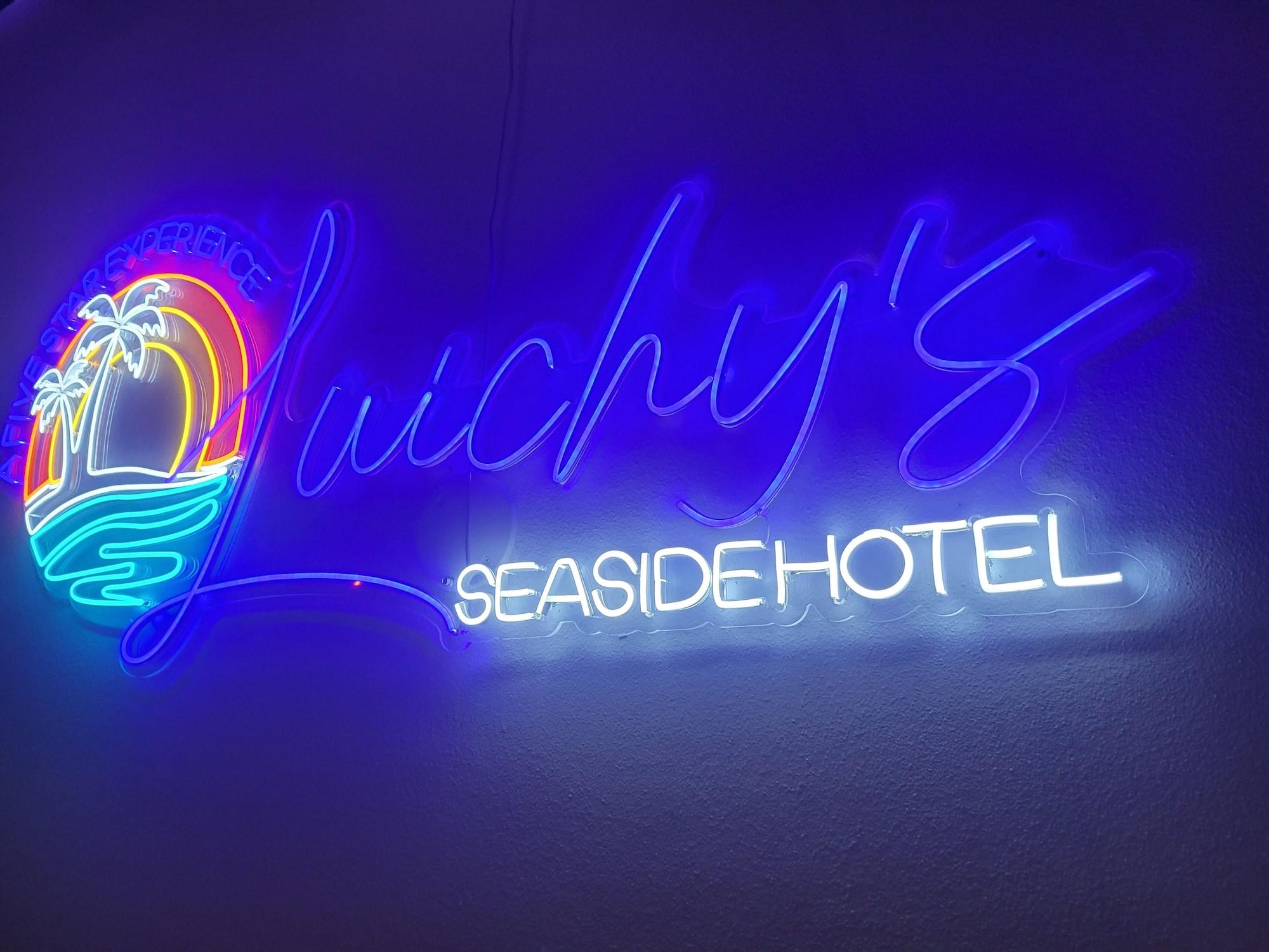 Vista Exterior Luichy's Seaside Hotel