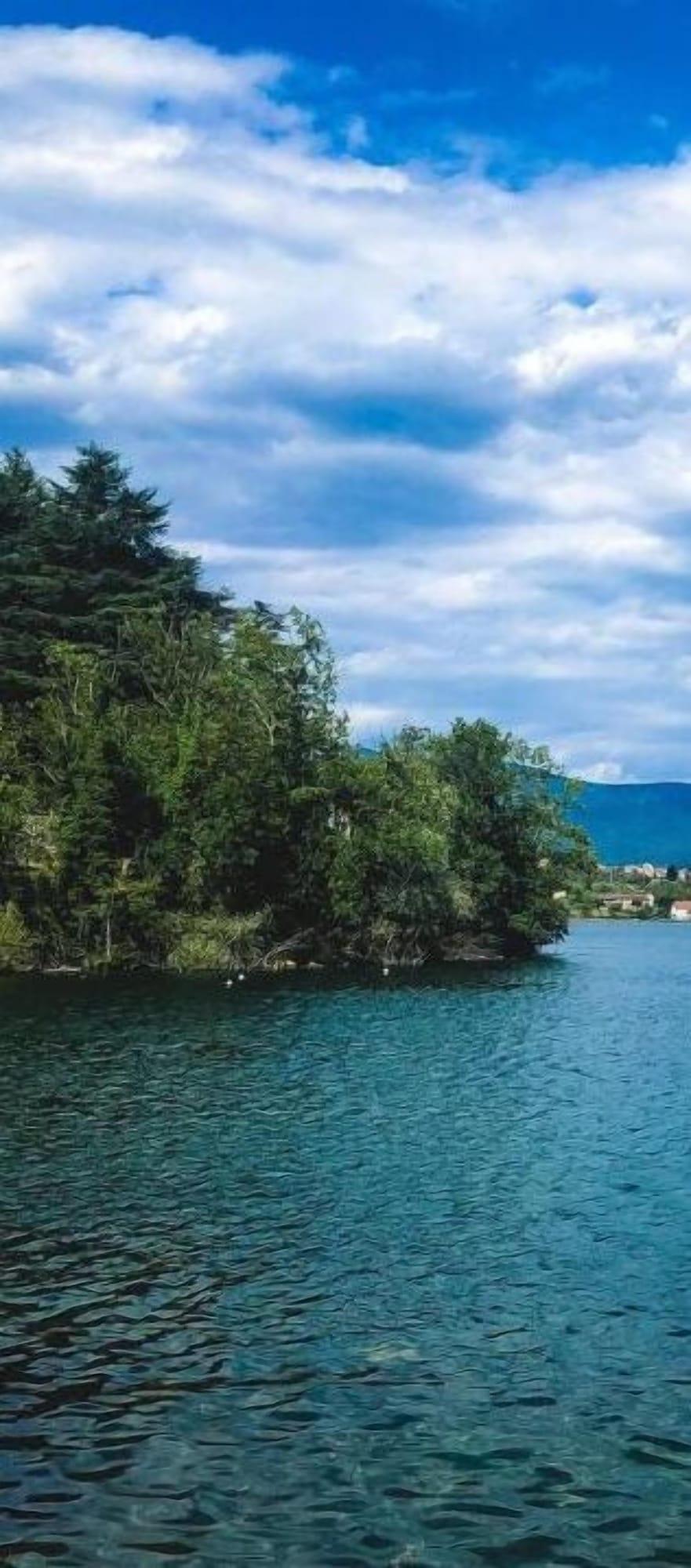 Varios Hotel Chalet del Lago