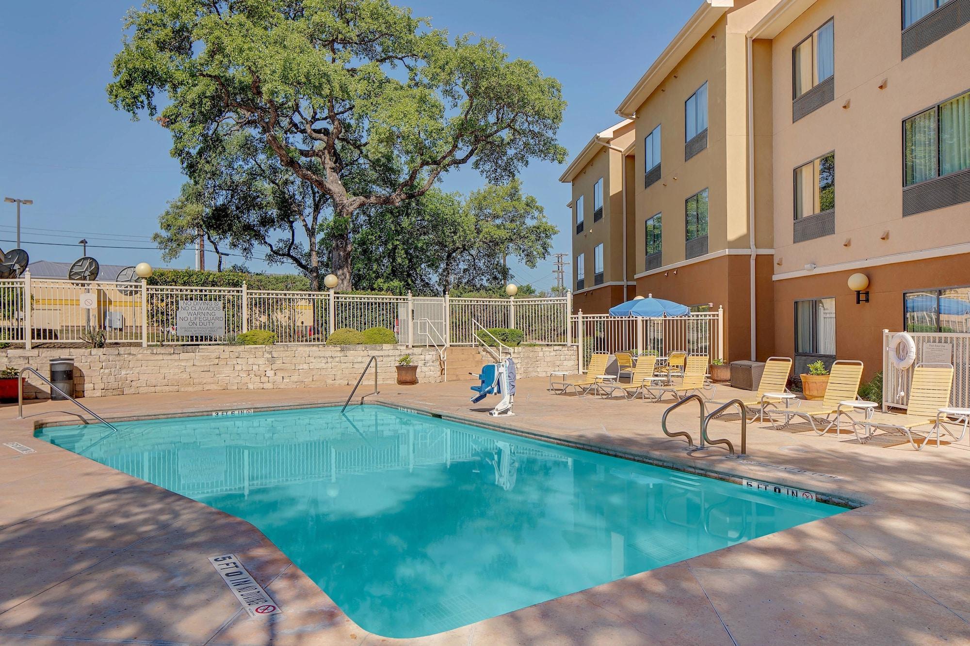 Área de recreação Fairfield Inn & Suites by Marriott San Antonio Seaworld