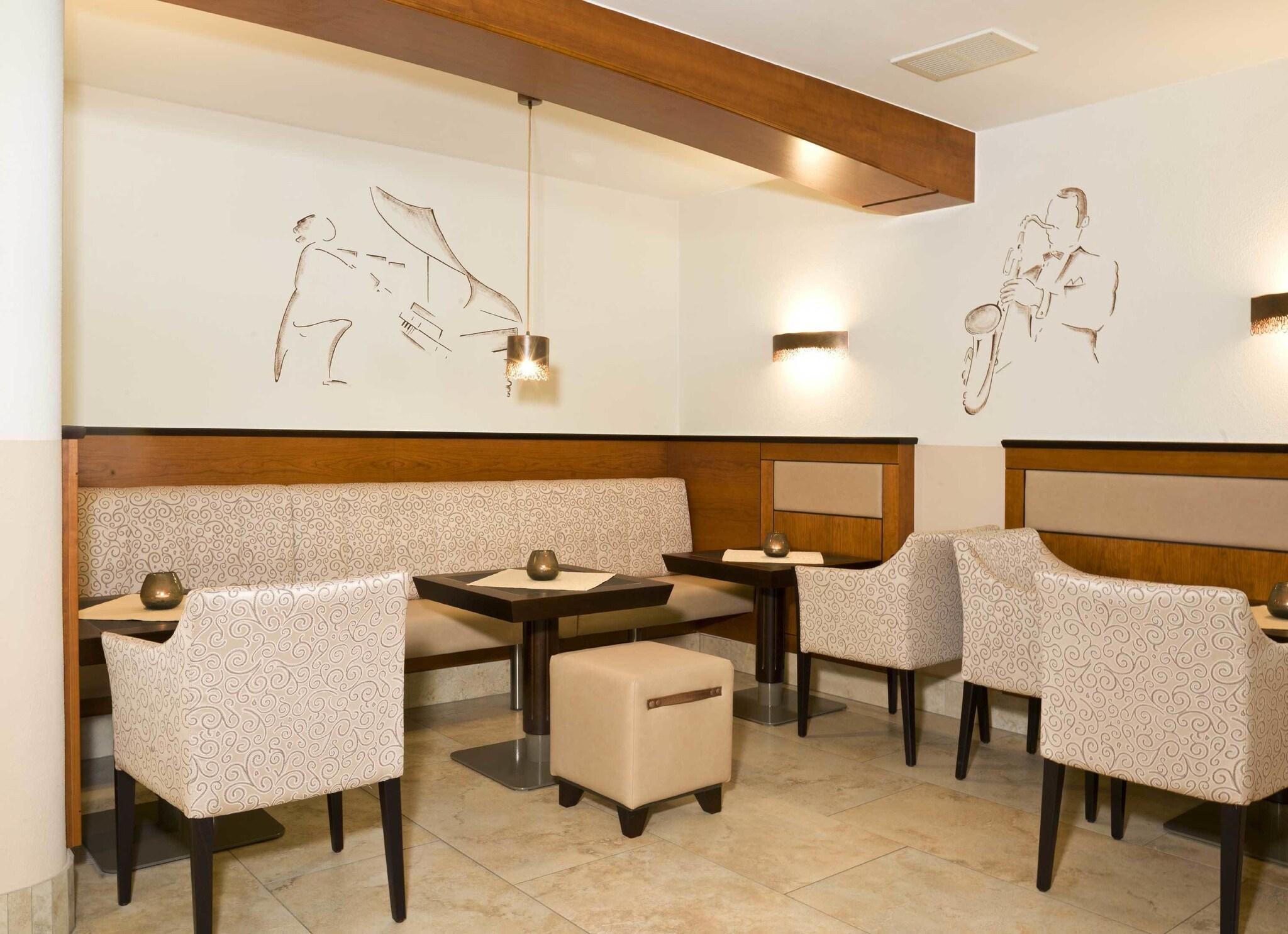 Bar/Salón Hotel Koenig