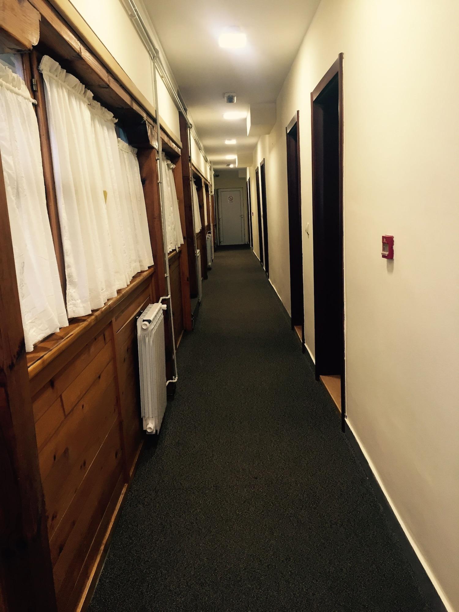 Varios Guesthouse Tara