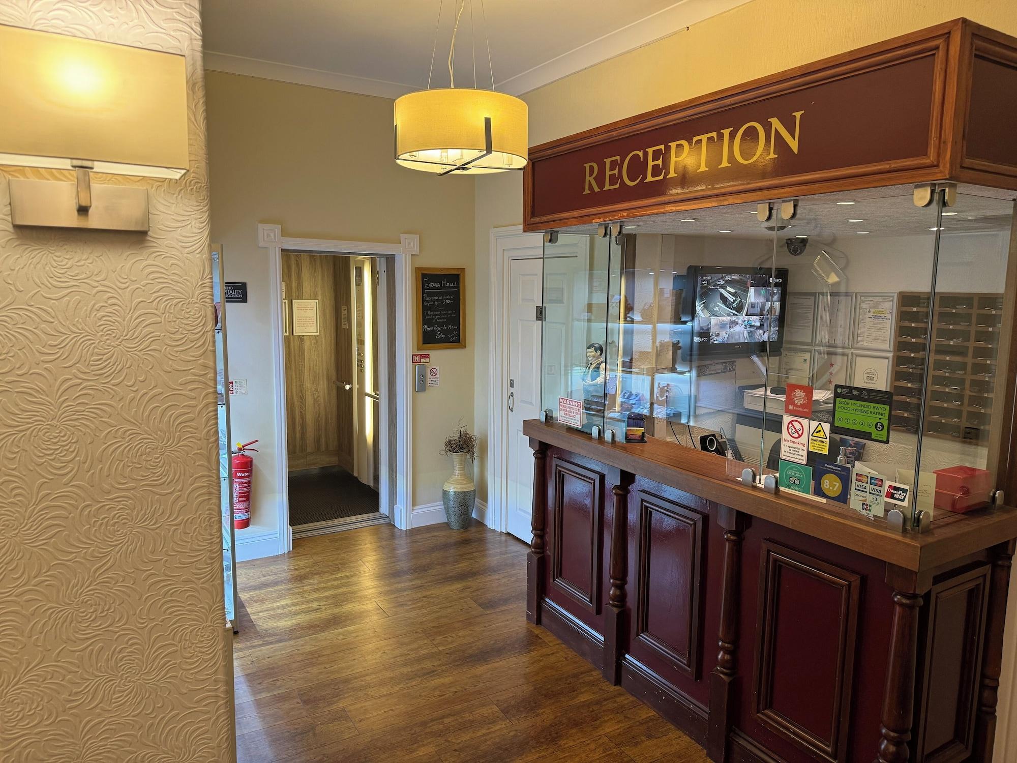 Vista Lobby The Winchmore Hotel