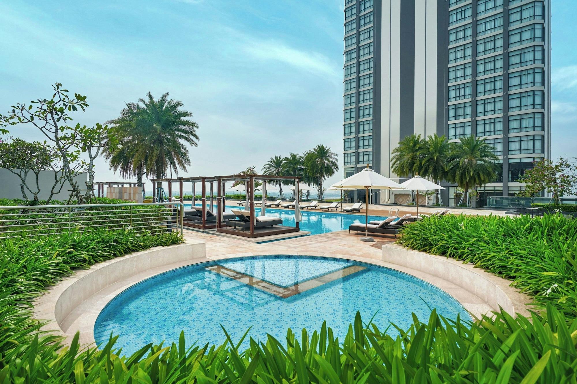 Vista Piscina Sheraton Can Tho