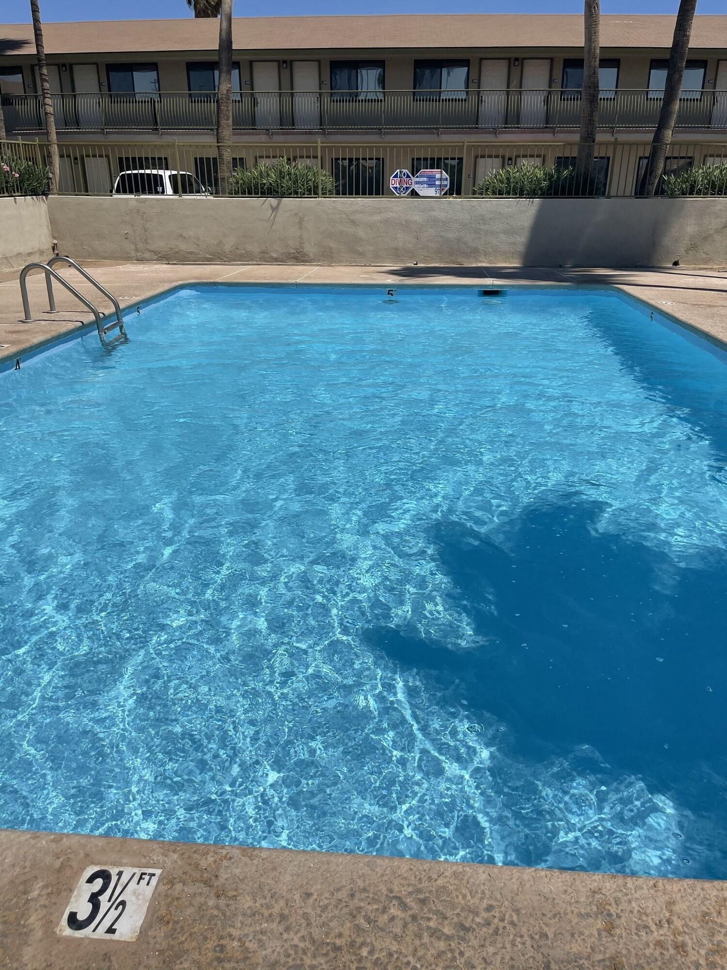 Vista Exterior Americas Best Value Inn Blythe