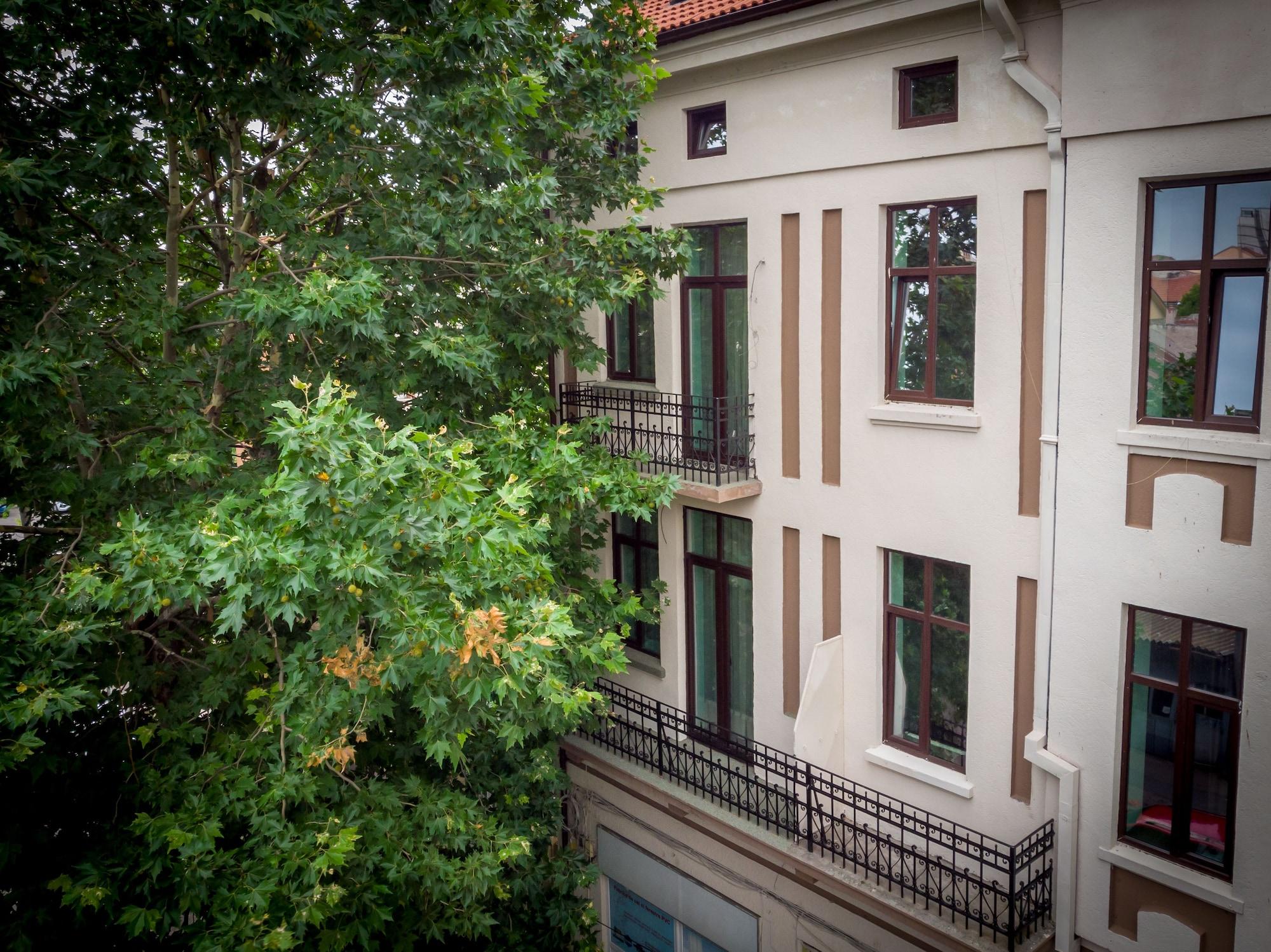 Vista Exterior JMR Royal