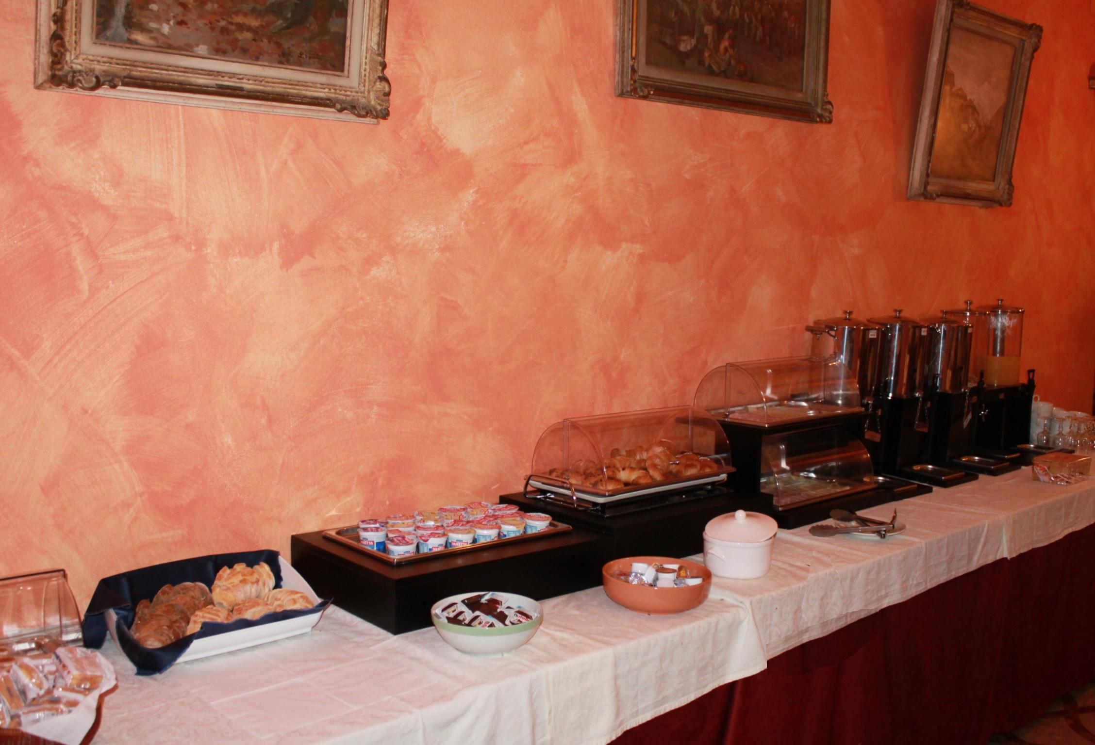 Bar/Salón Albergo Paradiso