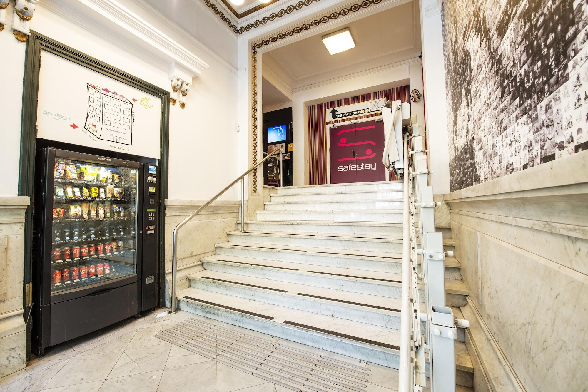 Vista Lobby Safestay Madrid Central