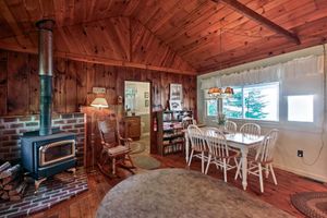 Renta temporal - Bayfront Hancock Cottage w/ Beach Access & Views!