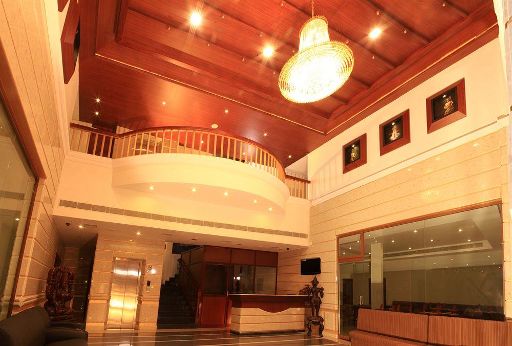 Vista Lobby Ashirwad Heritage Resort