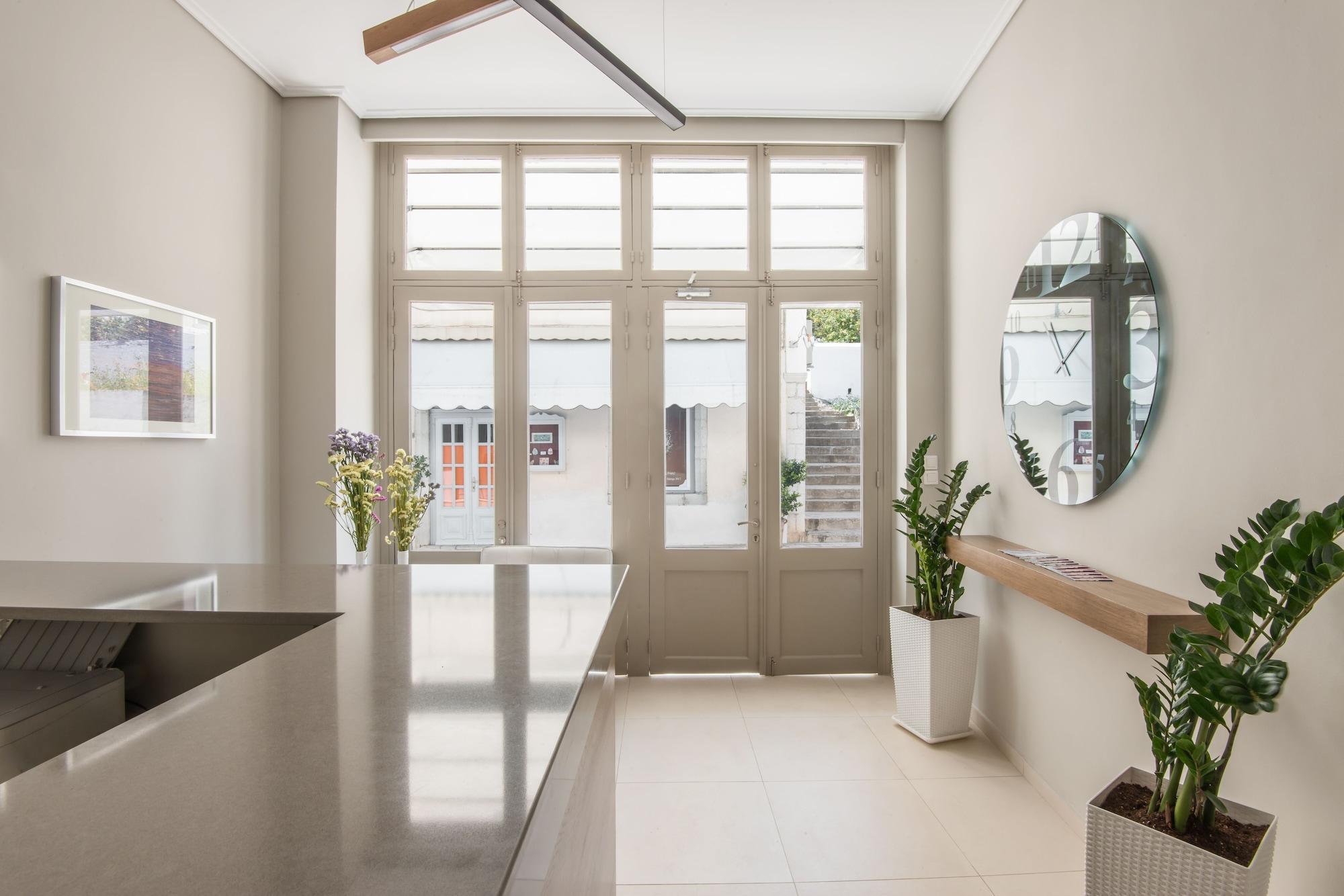 Vista Lobby Klimis