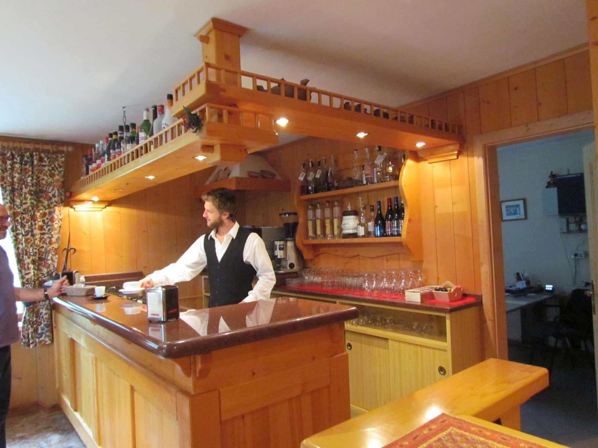 Bar/Salón Hotel Lysjoch