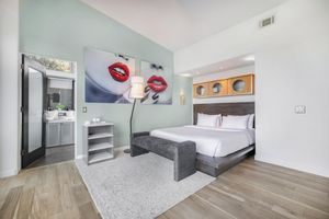 Renta Vacacional - Mulholland View - Mid-century Modern Escape w/ Infinity Pool