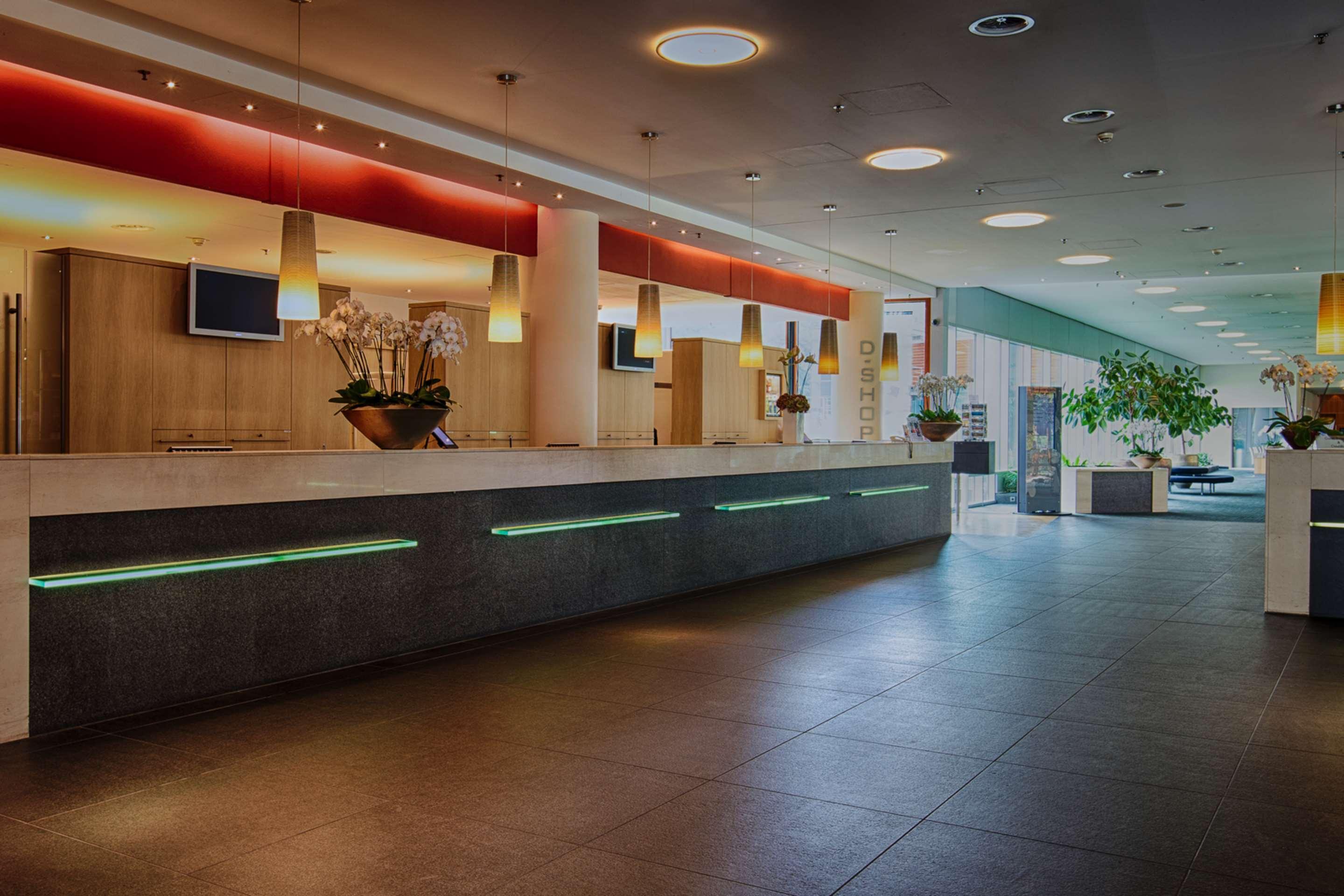 Vista Lobby Steigenberger Airport Hotel Amsterdam