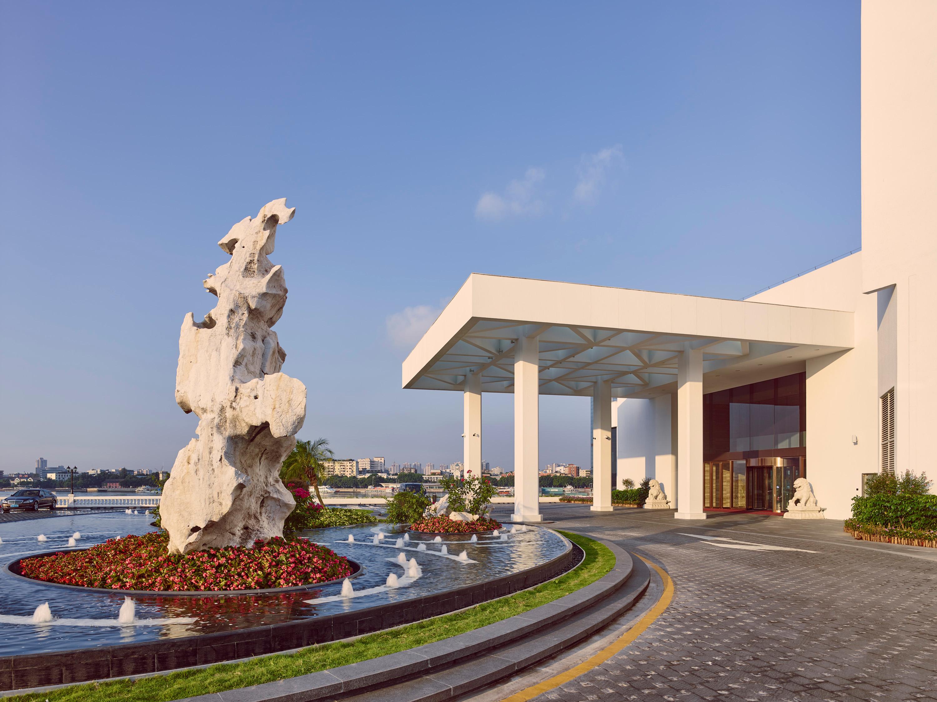 Vista Exterior White Swan Hotel