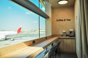 Alojamiento - GettSleep Madrid Airport T4S - Boarding Pass Required