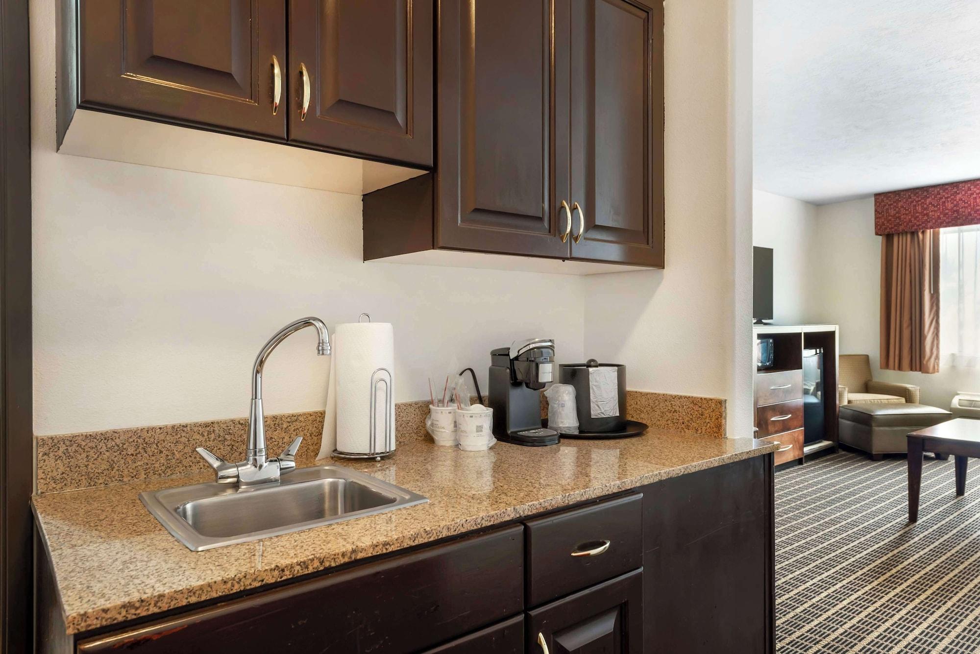 Habitación Best Western Plus Eagleridge Inn & Suites