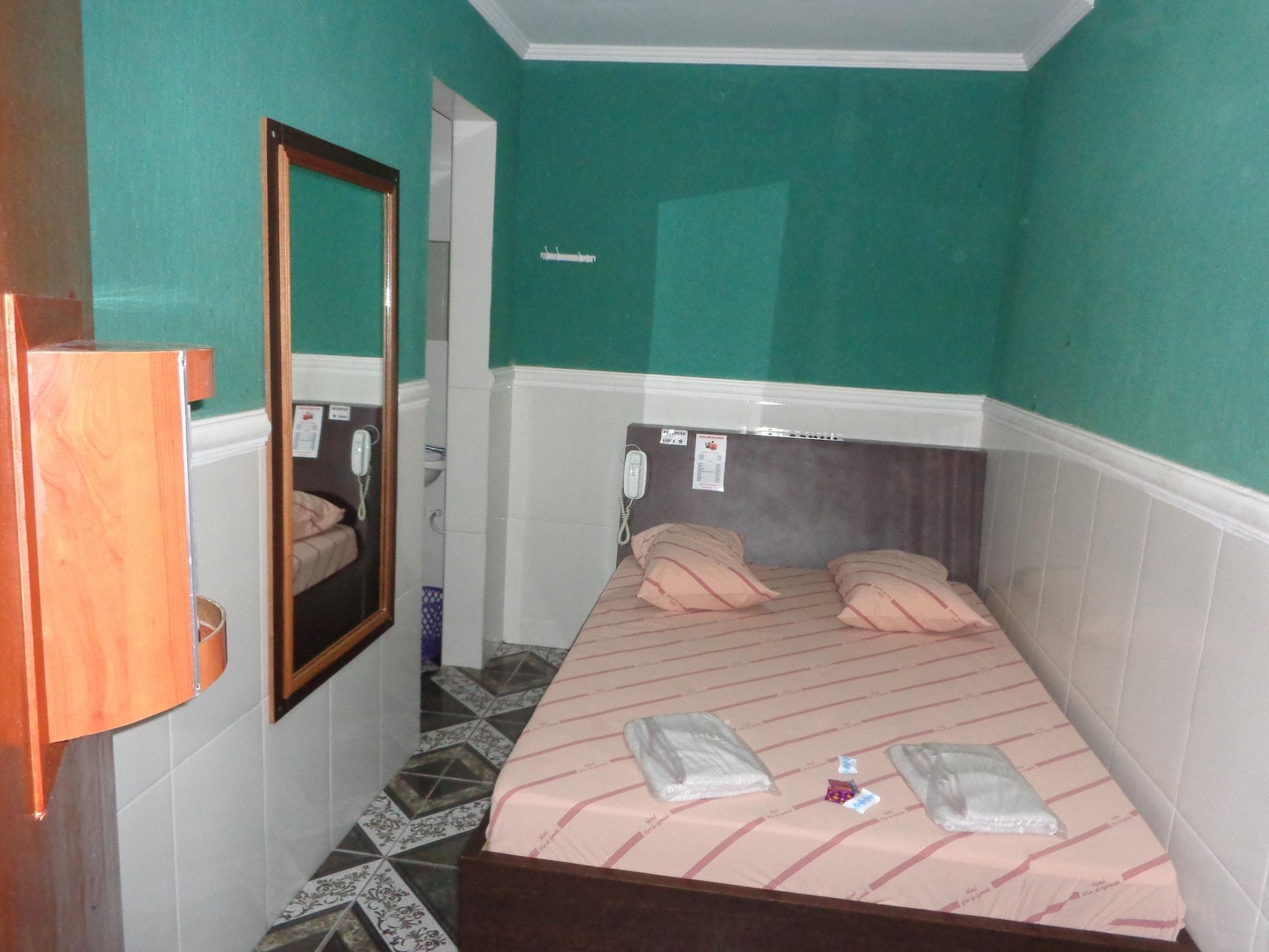 Equipamiento de Habitación Hotel Flor do Gomide