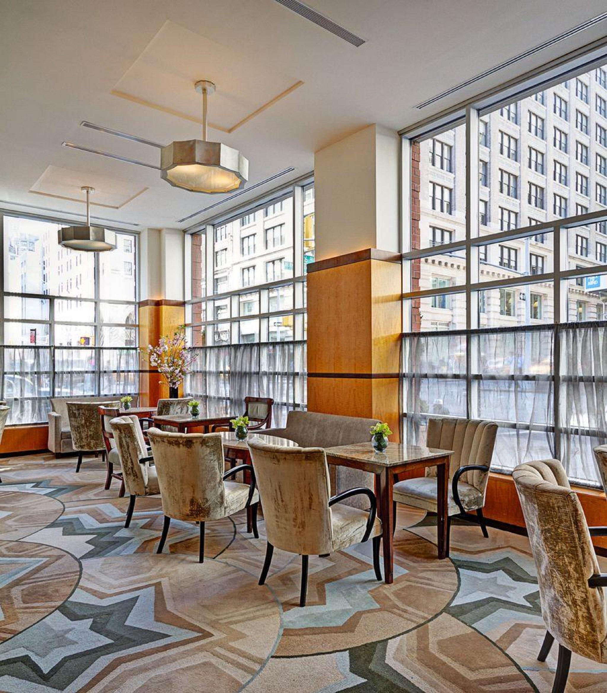 Restaurant Hotel Giraffe by Library Hotel Collection