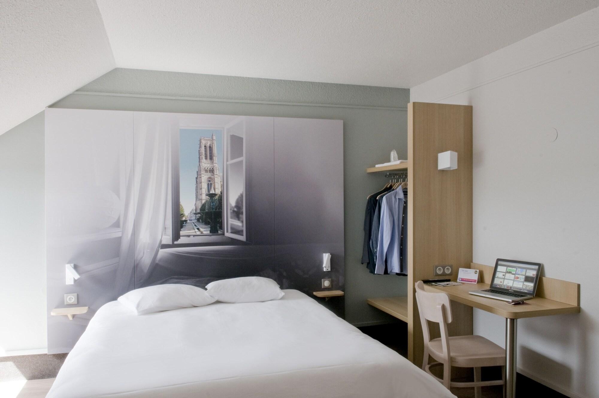 Varios B&B HOTEL Saint-Quentin
