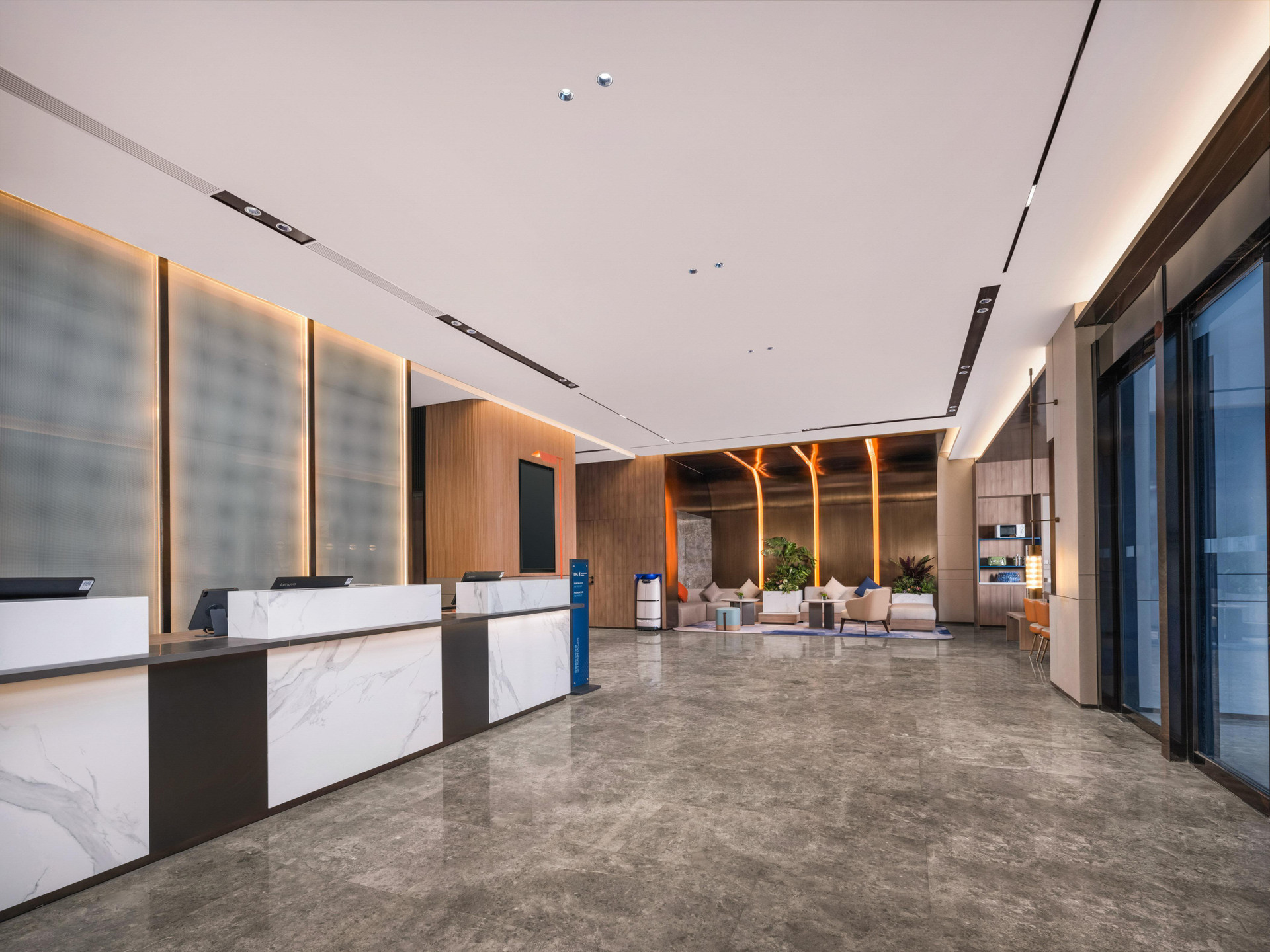 Vista Lobby Holiday Inn Express Changzhou Henglin