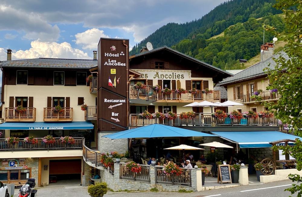 Varios Hotel Les Ancolies