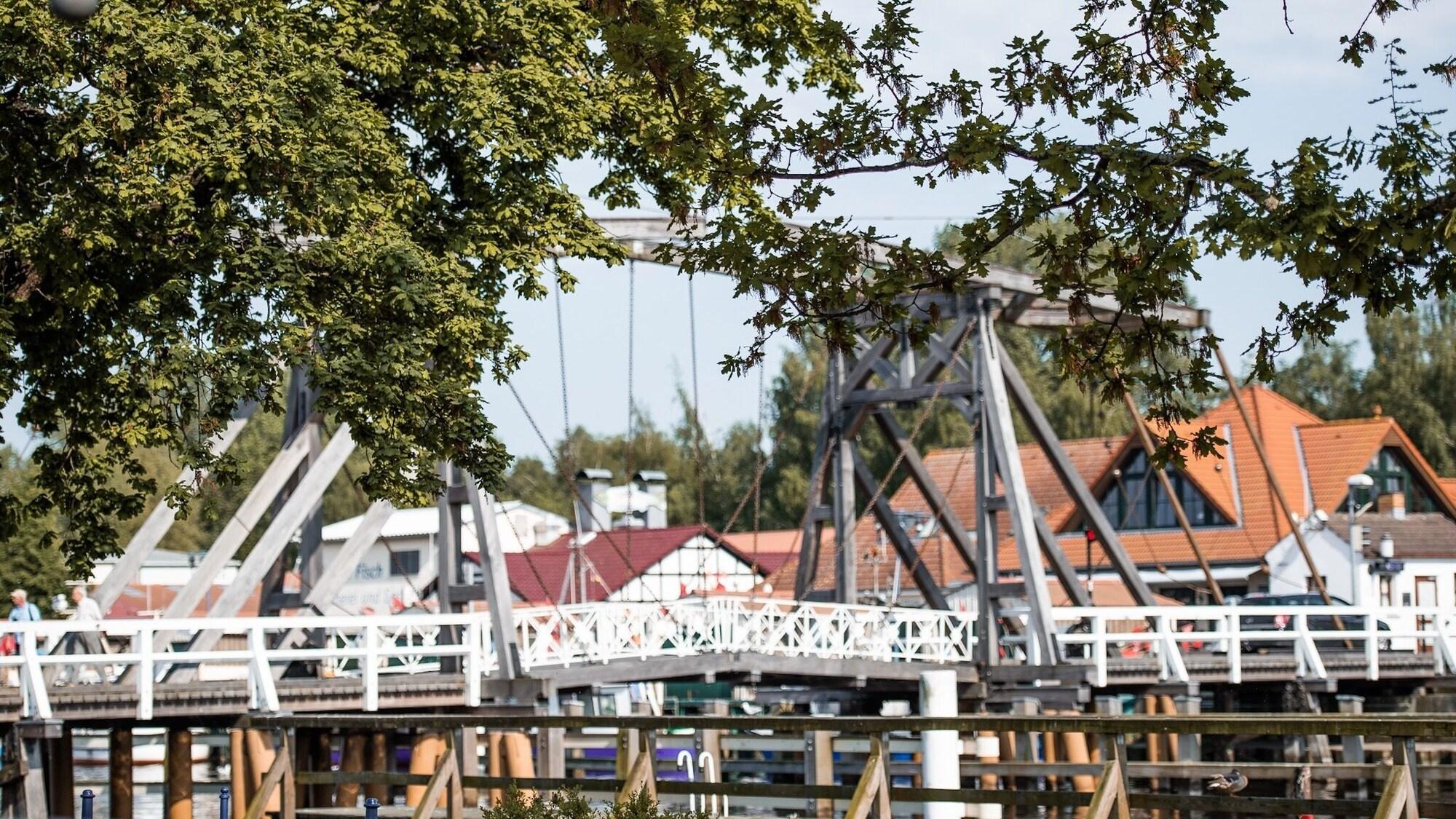 Varios Hotel zur Fähre