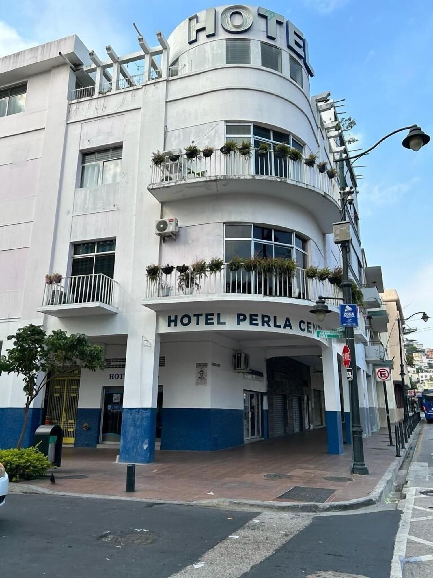 Vista Exterior HOTEL PERLA CENTRAL MALECON