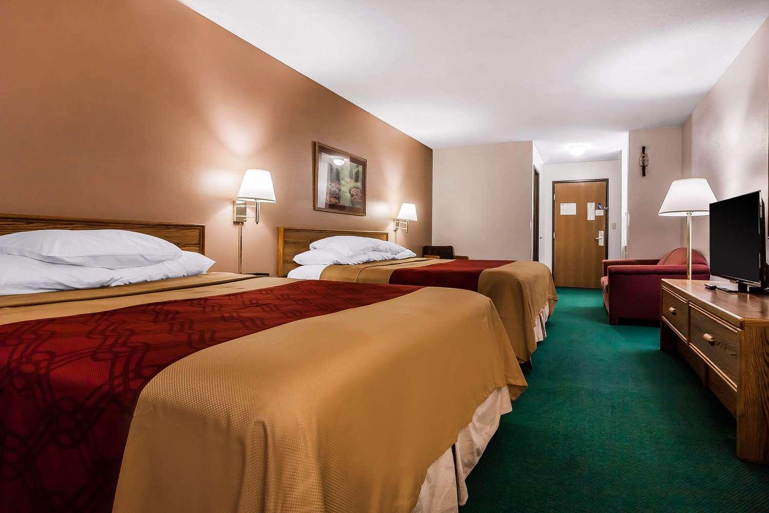 Suite Rodeway Inn Holdrege