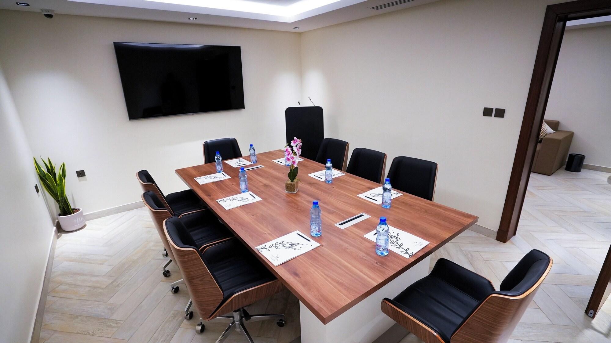 Sala de Reuniones Hotel Vivian Park El Raed