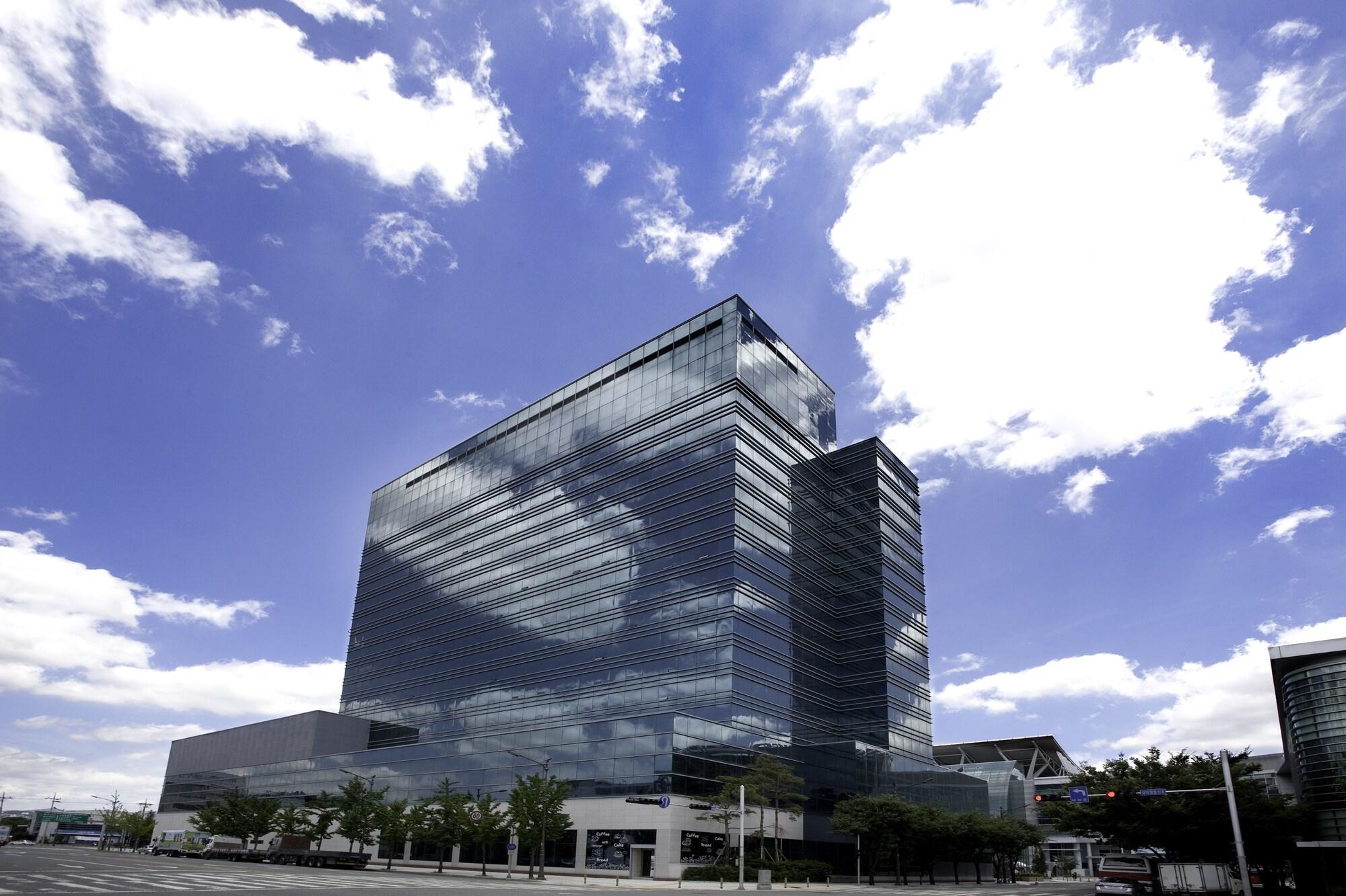 Vista Exterior Inter Burgo Exco Hotel