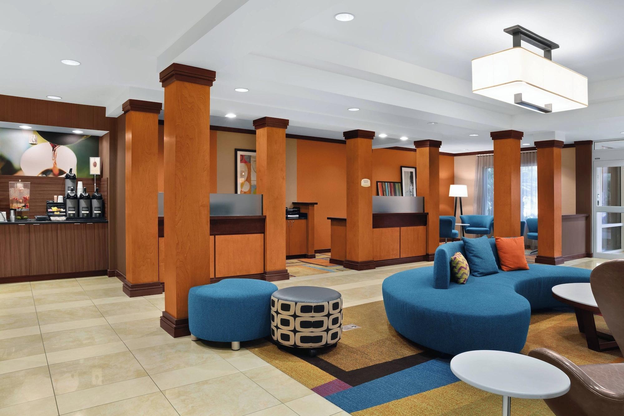 Vista Lobby Fairfield Inn & Suites by Marriott St. Augustine I-95