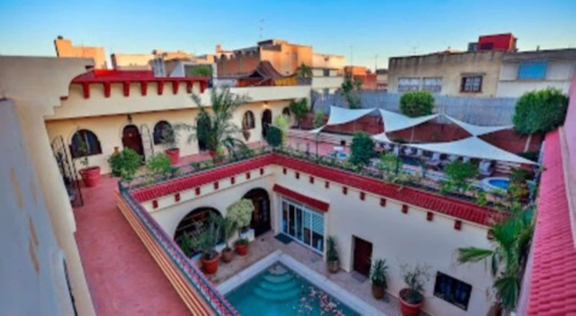 Vista Exterior Riad Adahab