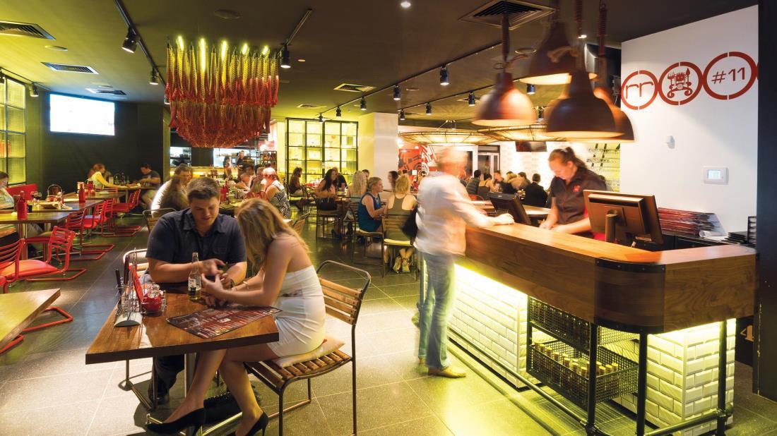 Restaurant Oaks Gladstone Grand Hotel
