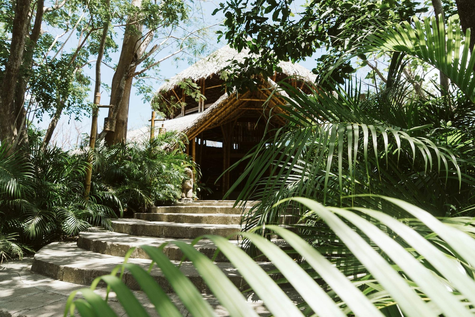 Vista Exterior Dreamsea Surf Resort Nicaragua - Hostel