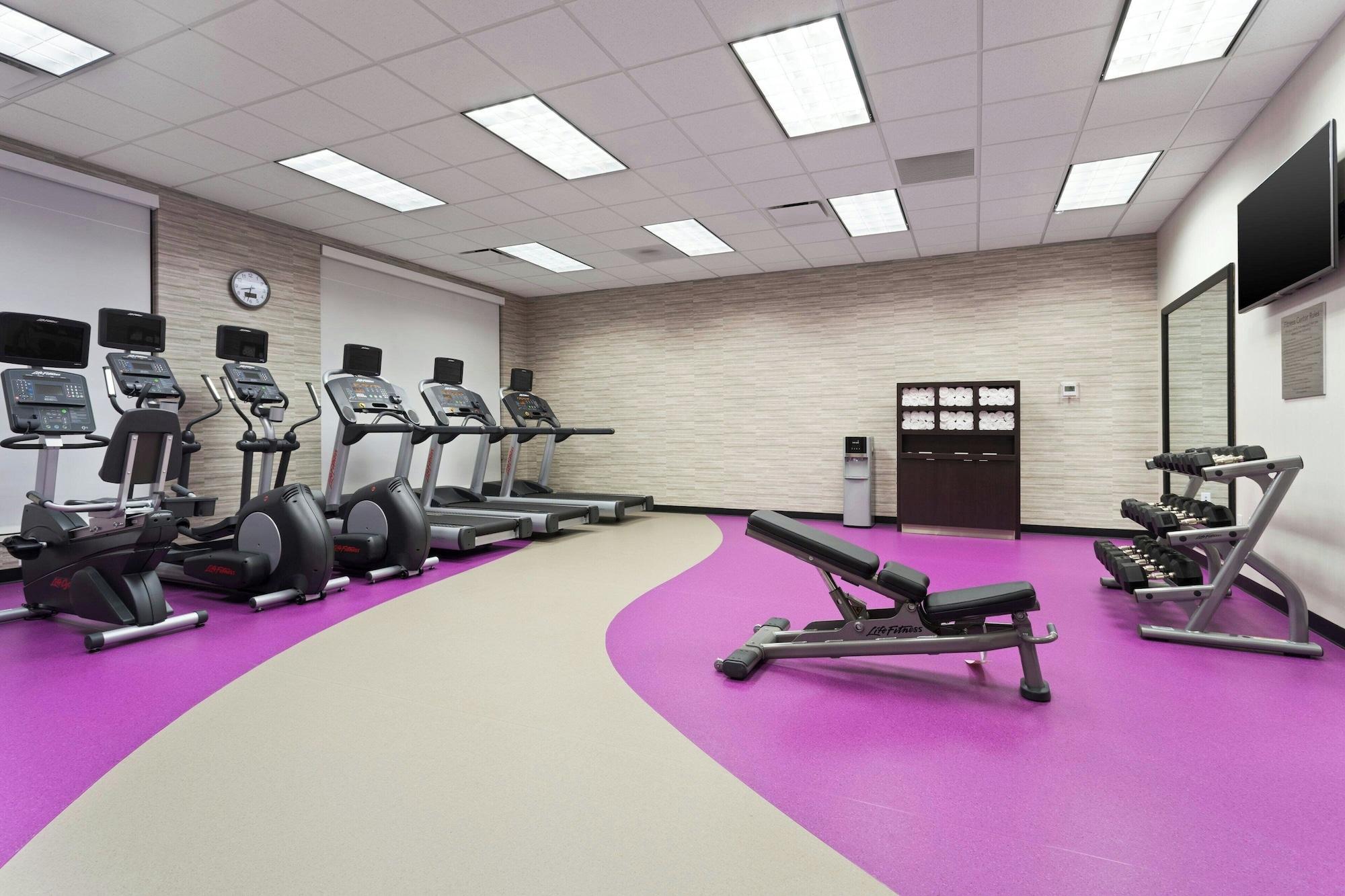 Gimnasio Courtyard Houston Katy Mills