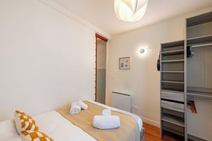 Alquiler Vacacional - Designer flat in vibrant Belleville near the metro