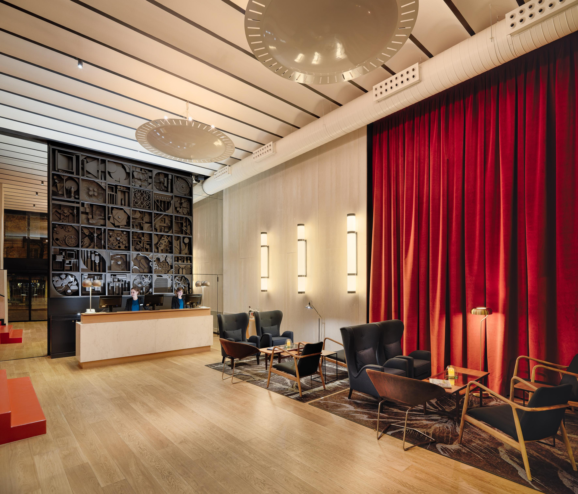 Vista Lobby H10 Puerta de Alcalá 4* Sup
